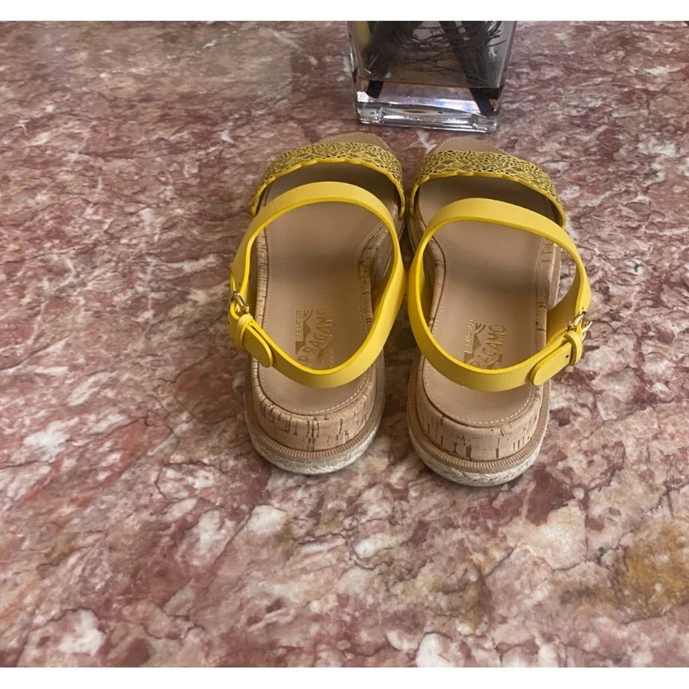 New Salvatore Ferragamo Gianette Yellow Laser-Cut Leather Sandals Size 9M, $695